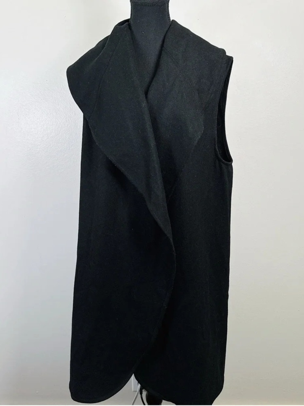 Lost in Layers Black Wool Blend Draped Open Vest Duster L/XL Made in Canada - Picture 2 of 3